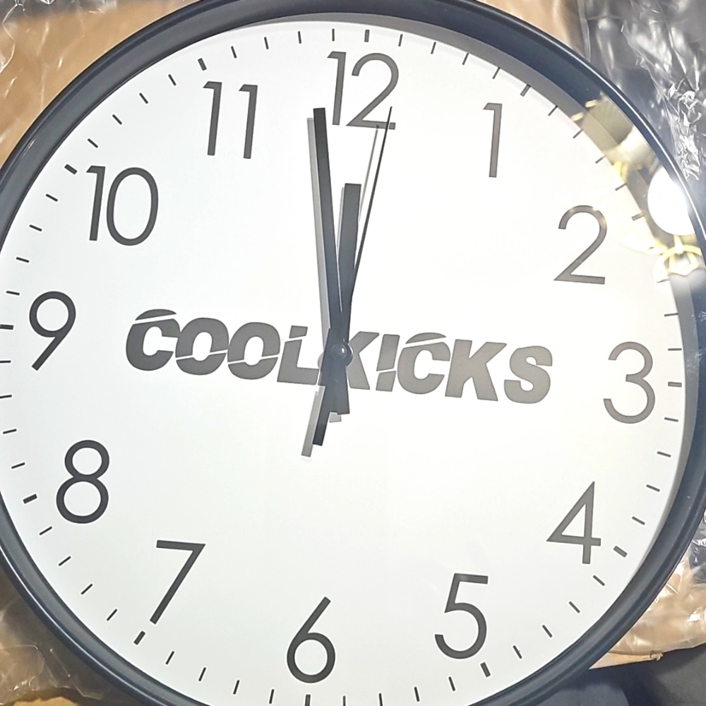 WALL CLOCK
